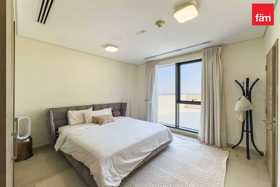 Full Park View | Terrace | Top Floor|VOT - Image 8