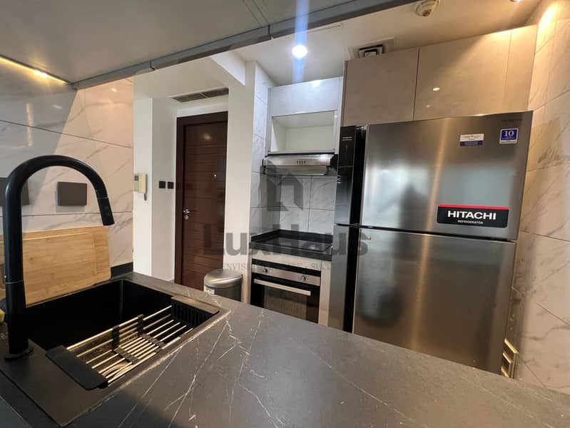 Upgraded | Near Metro | Balcony | Ready to Move - Image 6