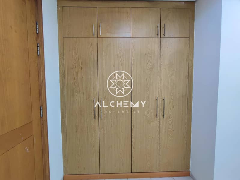 WELL MAINTAINED STUDIO| CLOSE TO METRO| SPACIOUS - Image 10