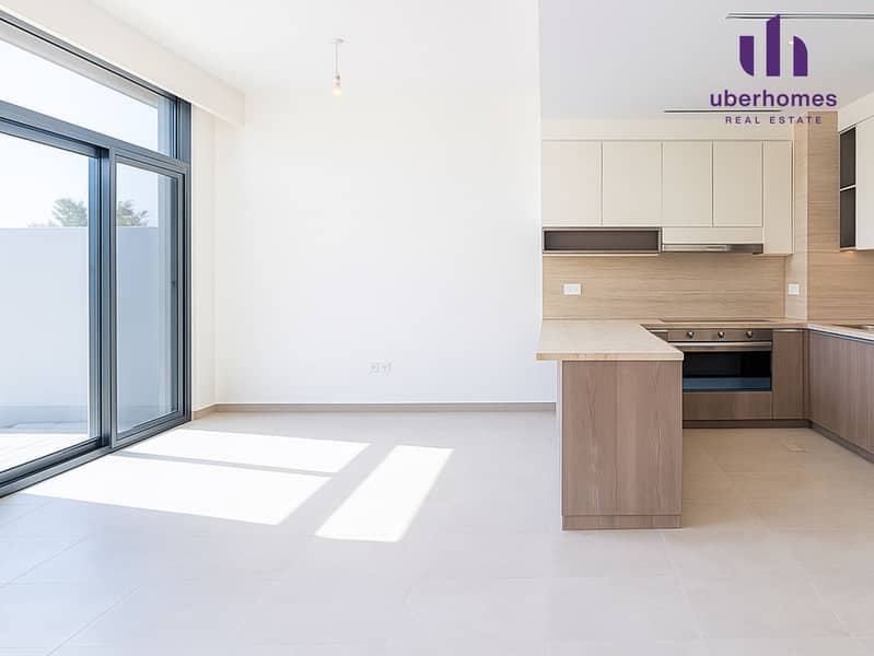 Largest Plot | Corner Unit | Single Row | G+1