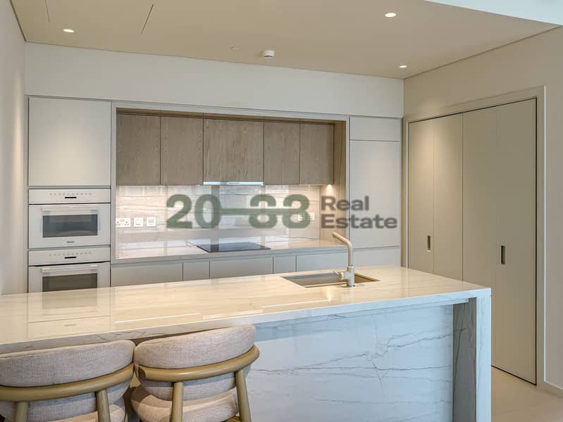 Aesthetic Interiors l Huge Layout l City Skyline - Image 26