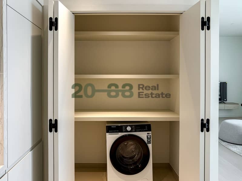 Aesthetic Interiors l Huge Layout l City Skyline - Image 25