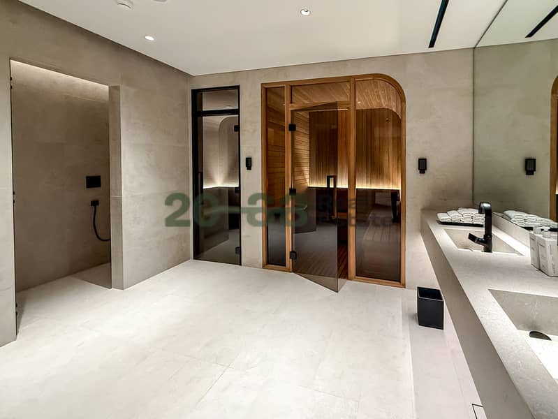 Aesthetic Interiors l Huge Layout l City Skyline