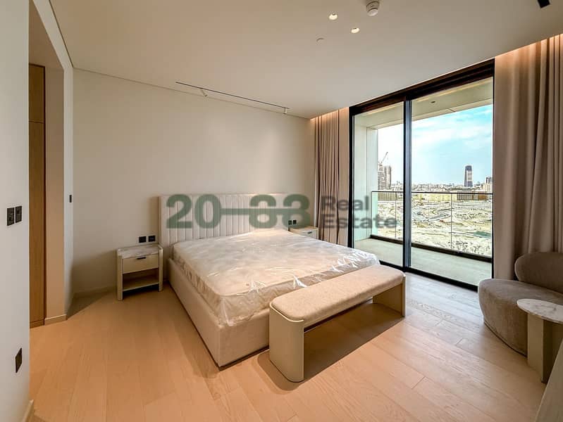 Aesthetic Interiors l Huge Layout l City Skyline