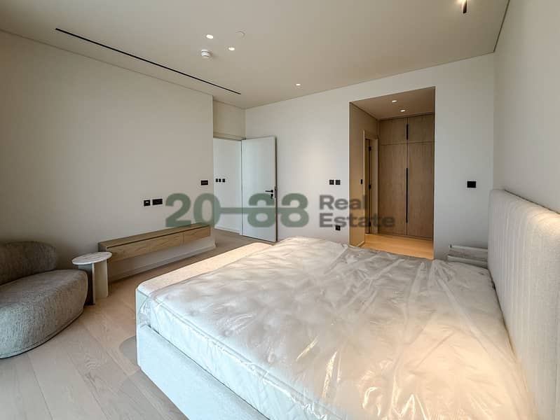 Aesthetic Interiors l Huge Layout l City Skyline - Image 36