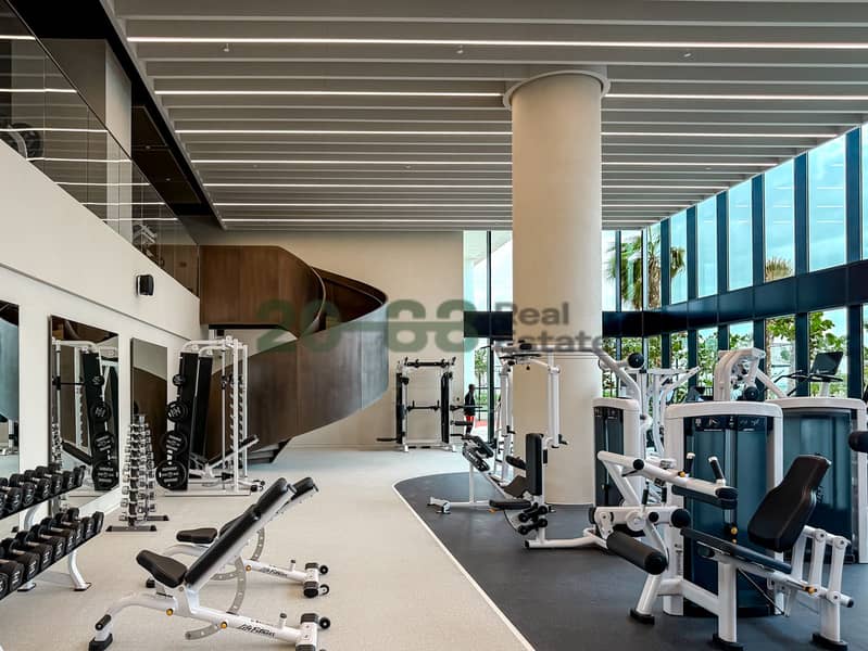 Aesthetic Interiors l Huge Layout l City Skyline - Image 17