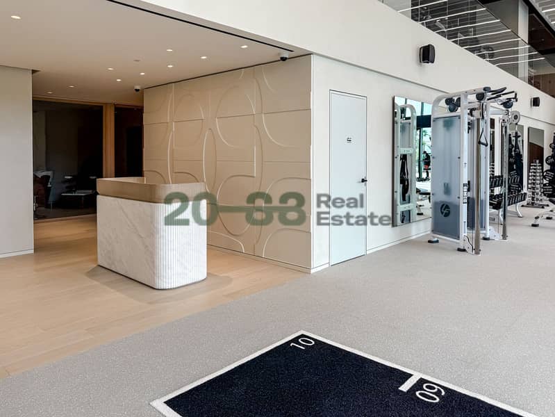 Aesthetic Interiors l Huge Layout l City Skyline - Image 15