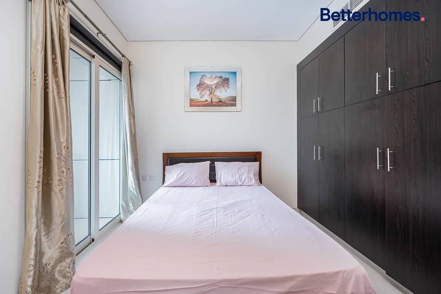 Large Balcony| Marina View | Open Kitchen