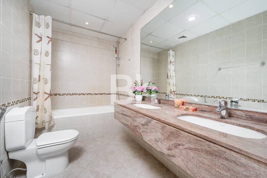 Large Balcony| Marina View | Open Kitchen - Image 7