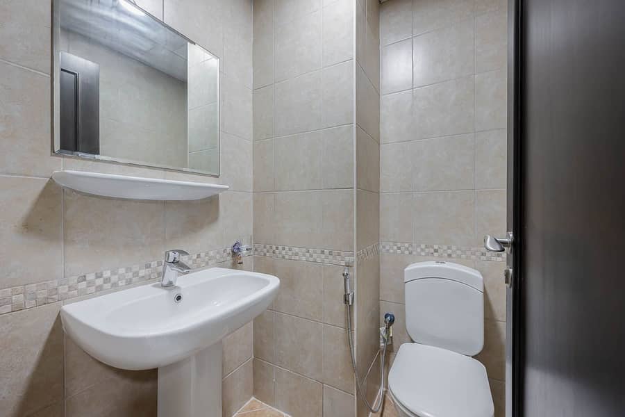 Large Balcony| Marina View | Open Kitchen - Image 13