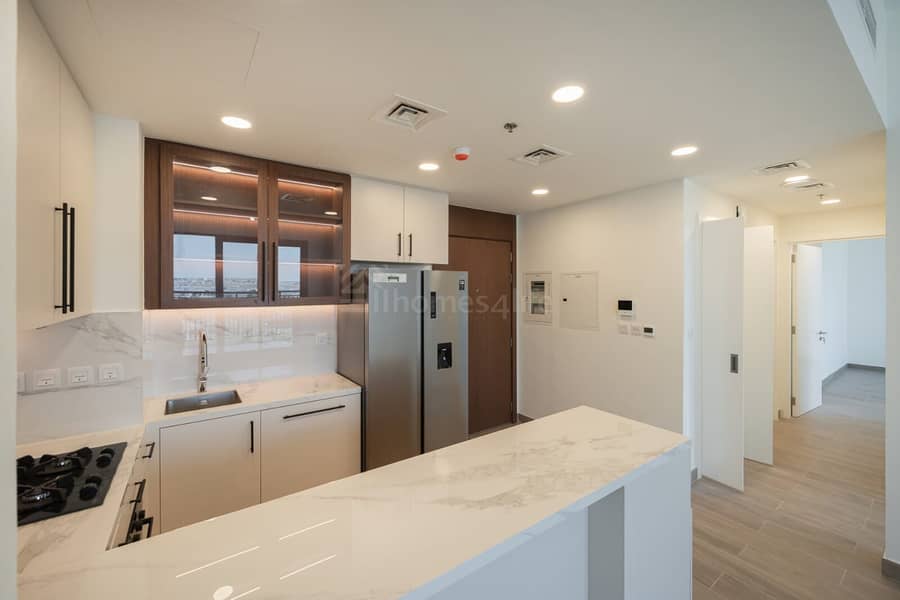 BRAND NEW | POOL VIEW | SPACIOUS & COMFORTABLE