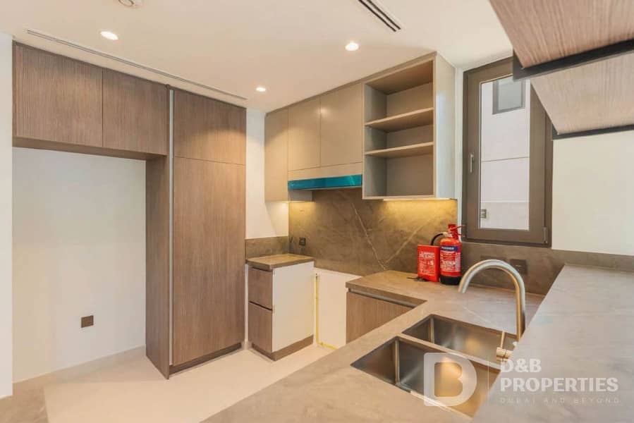 Open Kitchen | Ready To Move | Single Row - Image 9