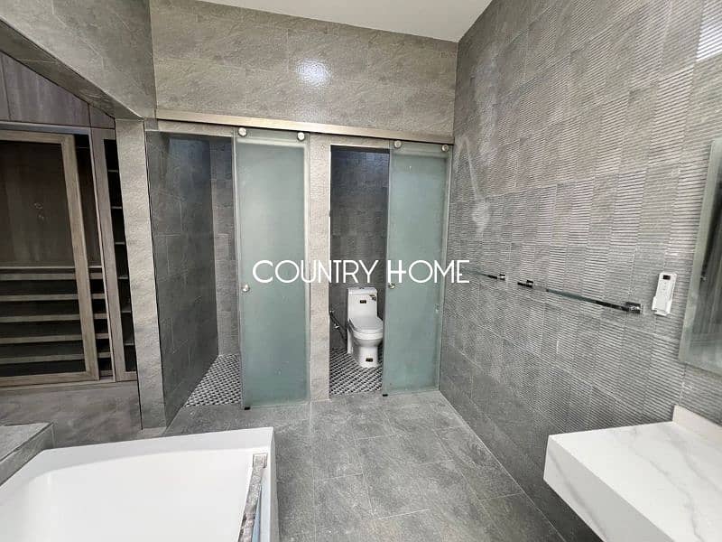 Ultra-Modern Villa w/ Pool and Sky-Lit Halls - Image 24