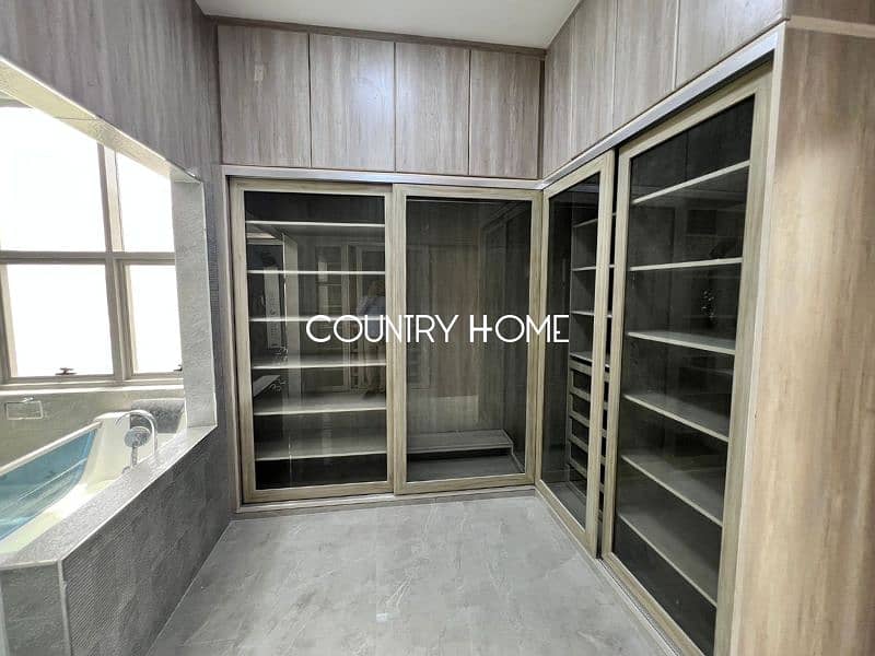 Ultra-Modern Villa w/ Pool and Sky-Lit Halls - Image 25