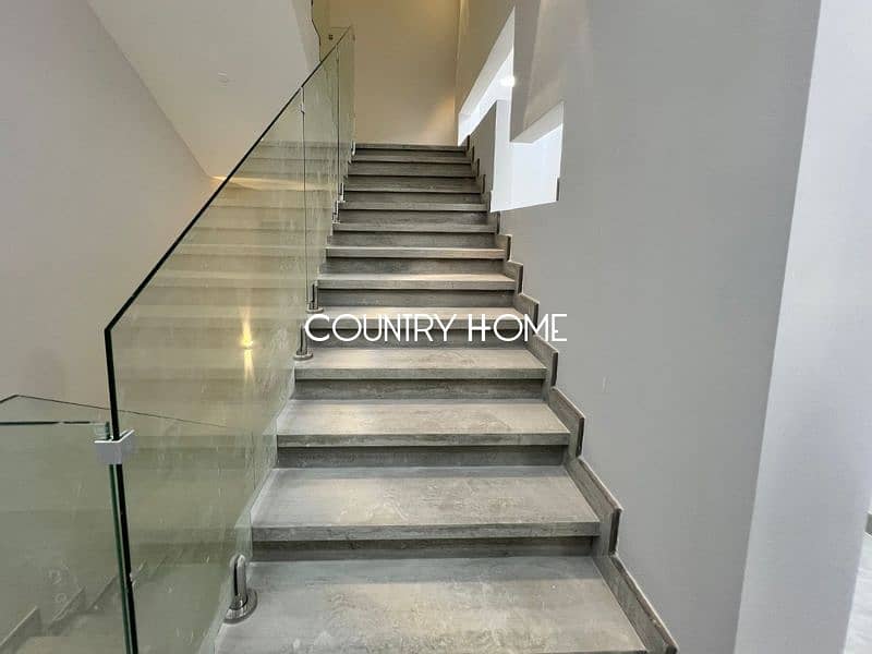 Ultra-Modern Villa w/ Pool and Sky-Lit Halls - Image 28