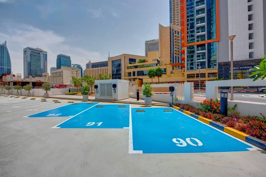 1 Bedroom Deluxe with Balcony - Image 6