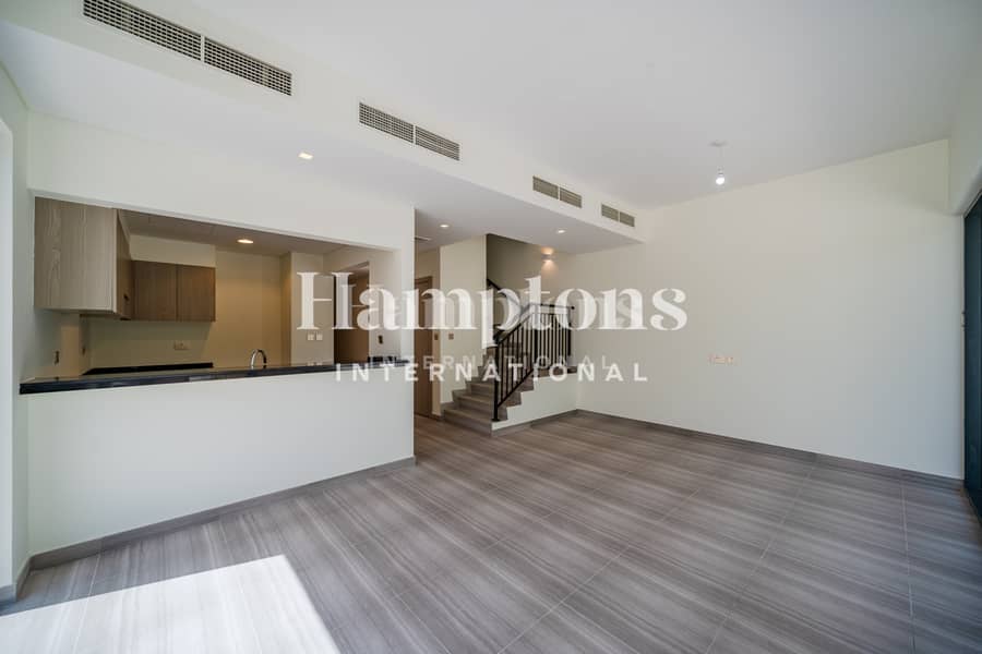 Exclusive | Big Plot | Corner Unit | Park view