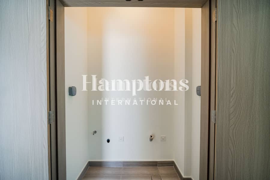 Exclusive | Big Plot | Corner Unit | Park view - Image 16