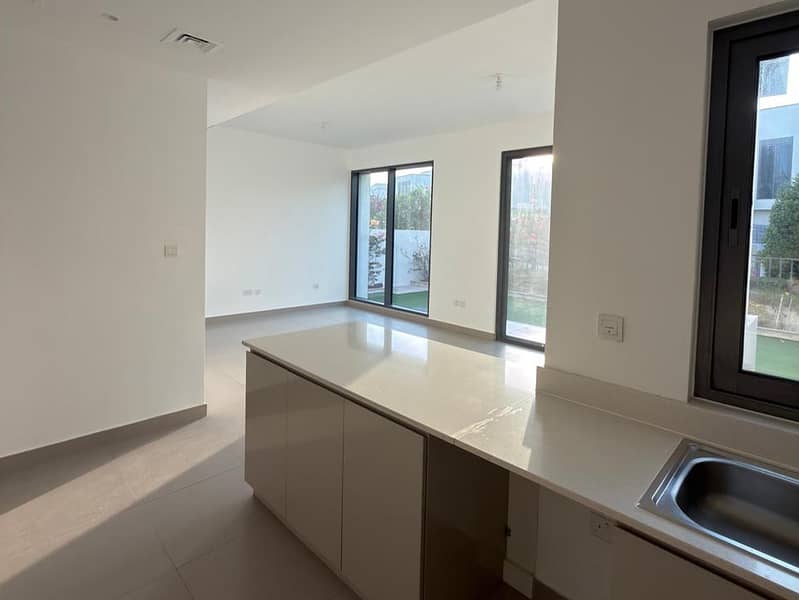 Big Layout 2E | Maids Room | Single Row | - Image 7