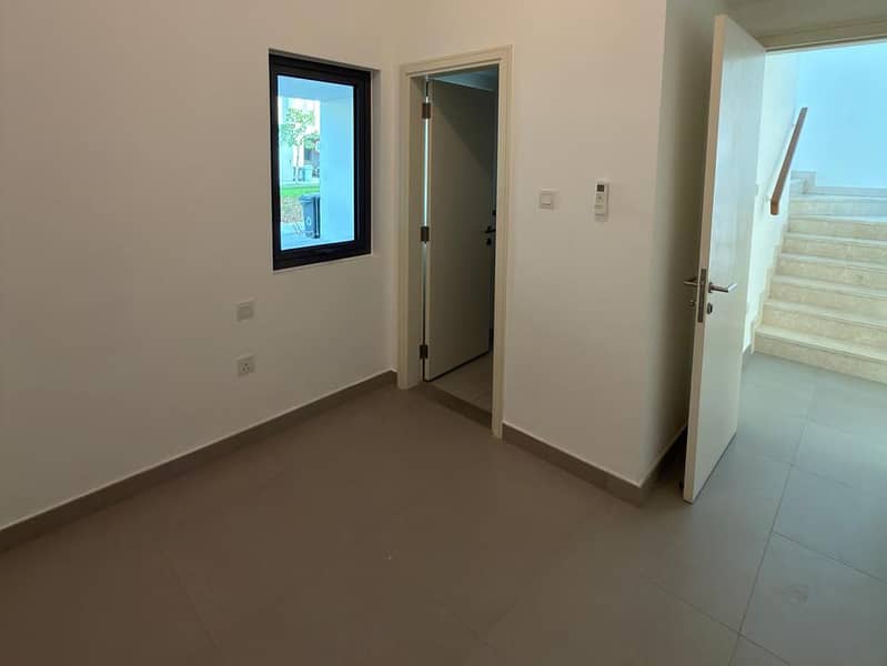 Big Layout 2E | Maids Room | Single Row | - Image 20