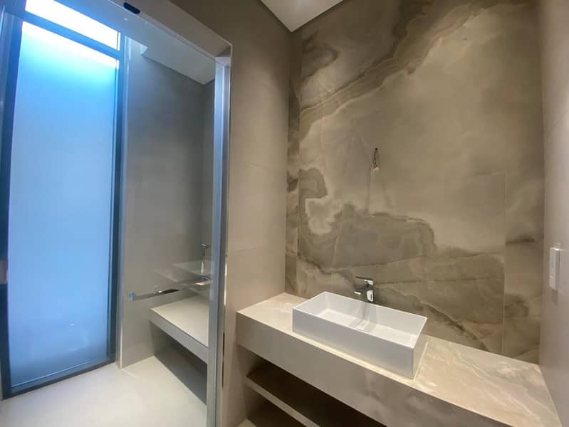 MODERN 5-BR VILLA FOR RENT | ELEVATOR | MAID ROOM - Image 18