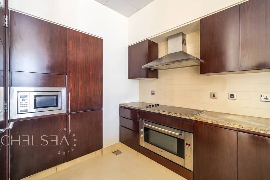 PRIME LOCATION | VACANT | PARTIAL BEACH VIEW - Image 7