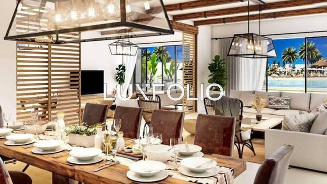 Single Row | 4 Beds | Costa Brava