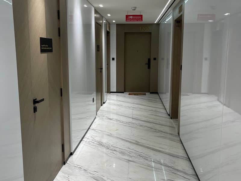 Vacant | Marina Skyline view | Brand new - Image 11