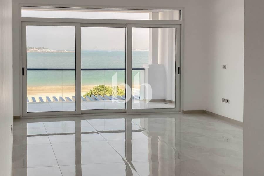 Luxury 5 Bed Villa at Palma Residence, Beach Front