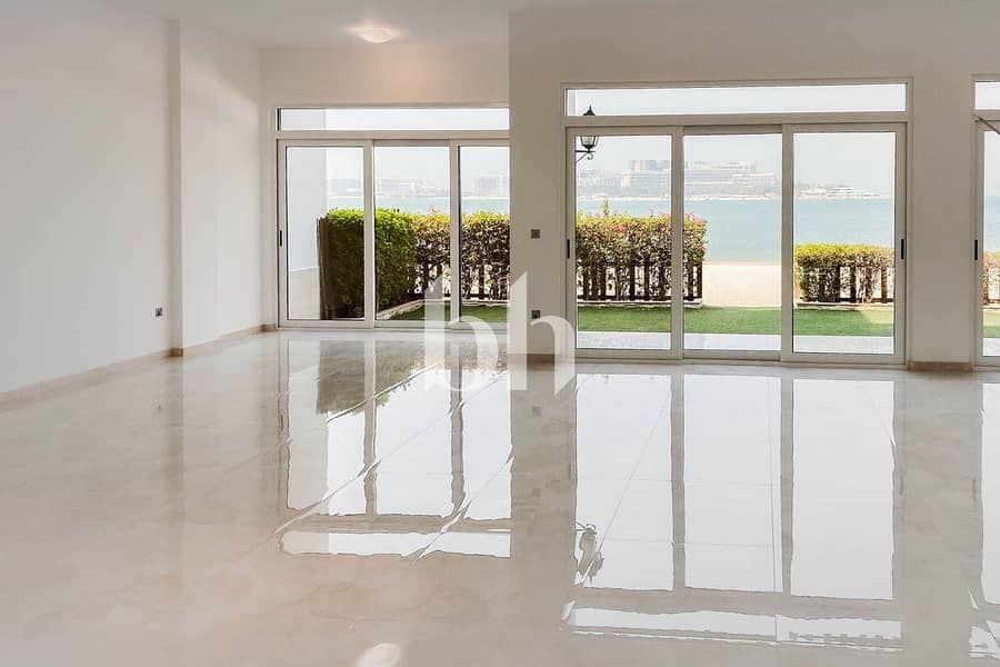 Luxury 5 Bed Villa at Palma Residence, Beach Front