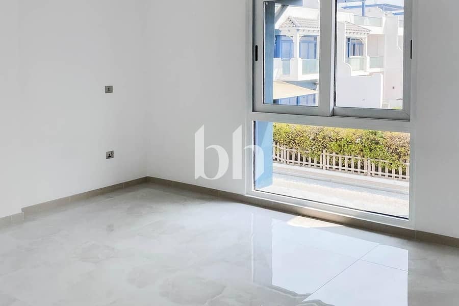 Luxury 5 Bed Villa at Palma Residence, Beach Front - Image 7