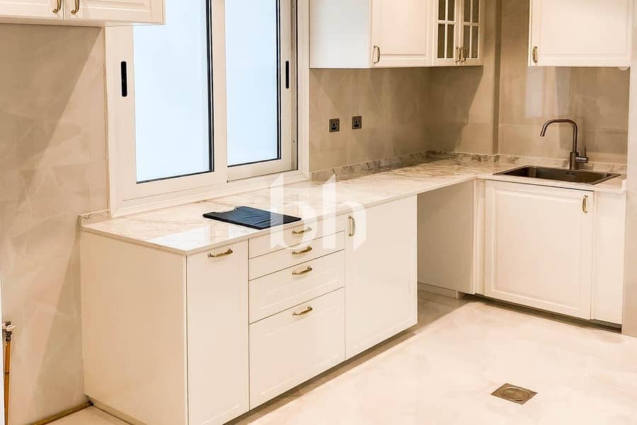 Luxury 5 Bed Villa at Palma Residence, Beach Front - Image 16