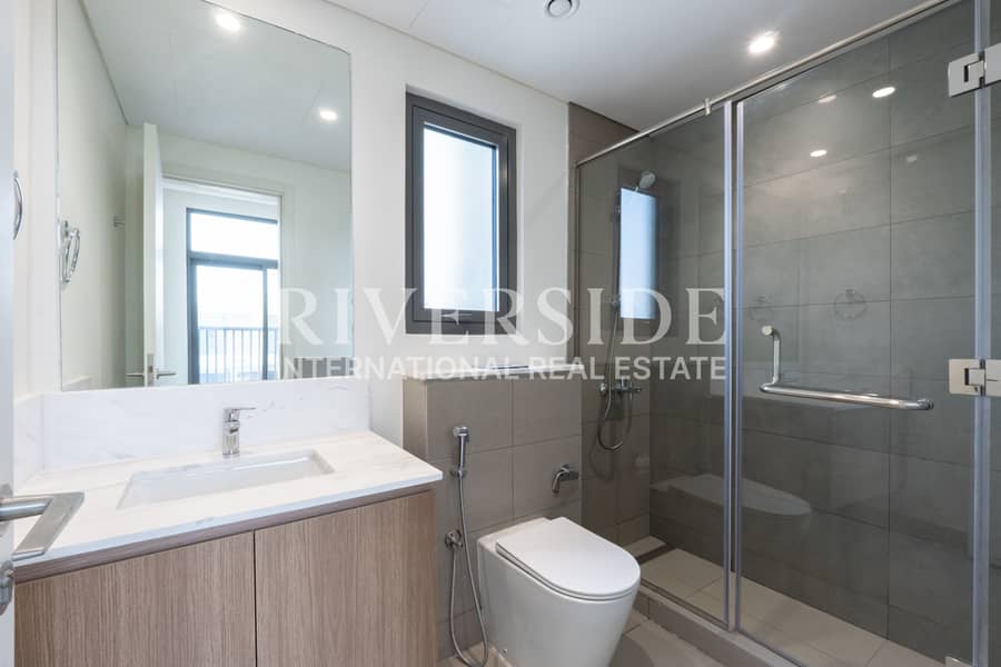 Single Row | Beachfront backing | Vacant | Semi Detached - Image 11