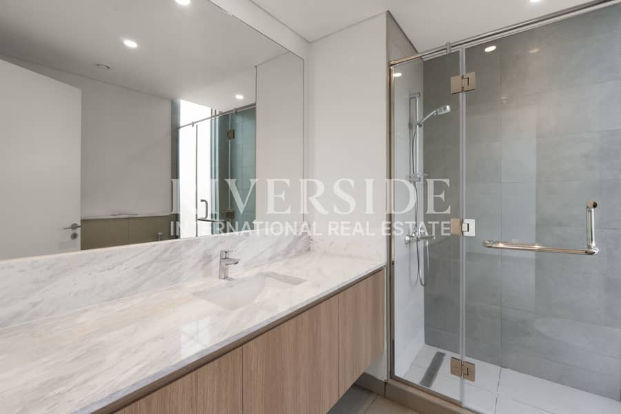 Single Row | Beachfront backing | Vacant | Semi Detached - Image 17