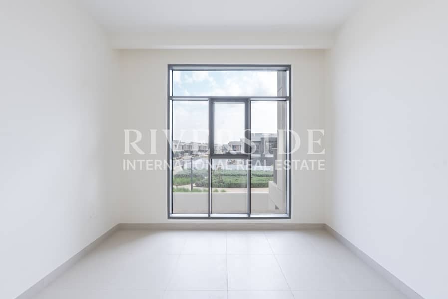 Single Row | Beachfront backing | Vacant | Semi Detached - Image 20