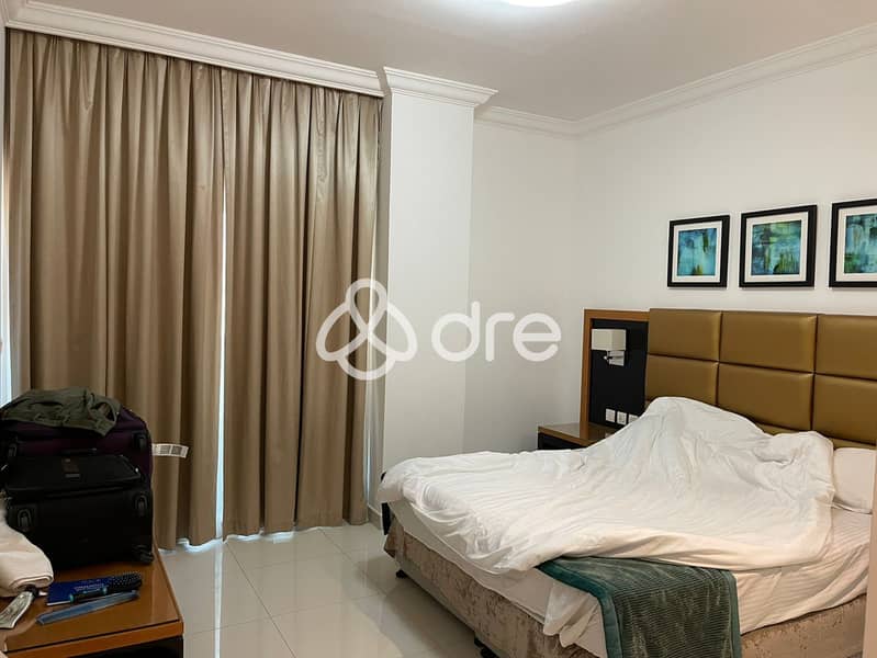 Fully Furnished I Luxury Living I Well Maintained - Image 6