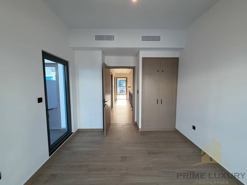 Close to Park-Central Hub | Brand New | Vacant - Image 7