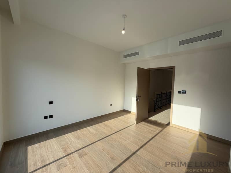 Close to Park-Central Hub | Brand New | Vacant - Image 12