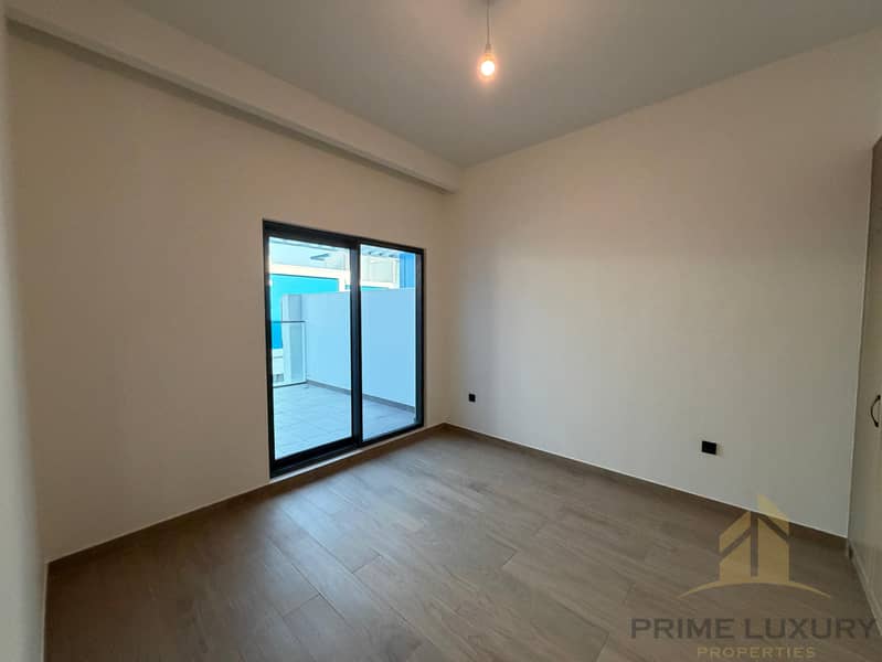 Close to Park-Central Hub | Brand New | Vacant - Image 13