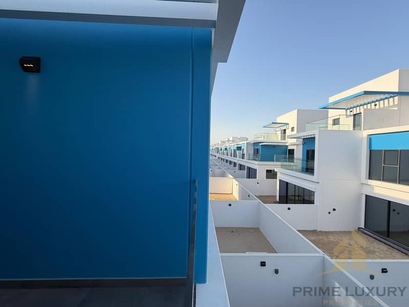 Close to Park-Central Hub | Brand New | Vacant - Image 16