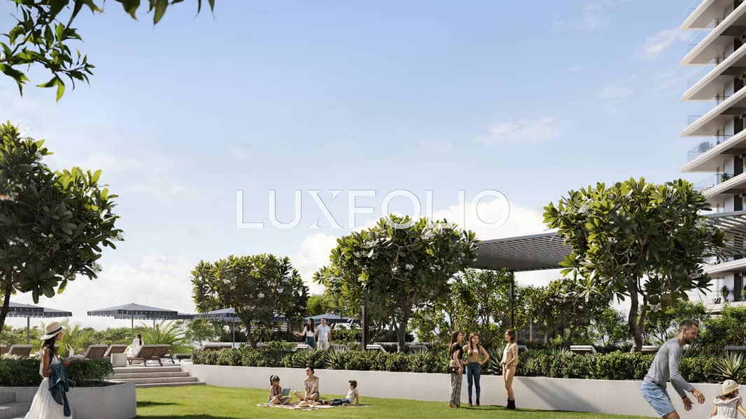 Green Gate | High Floor | Golf Course View - Image 6