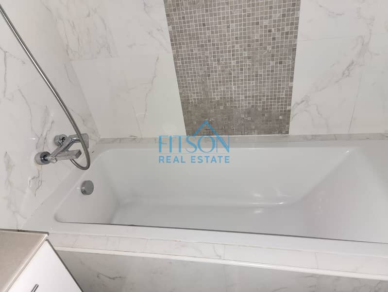 NEARBY METRO | CHILLER FREE | VACANT - Image 11