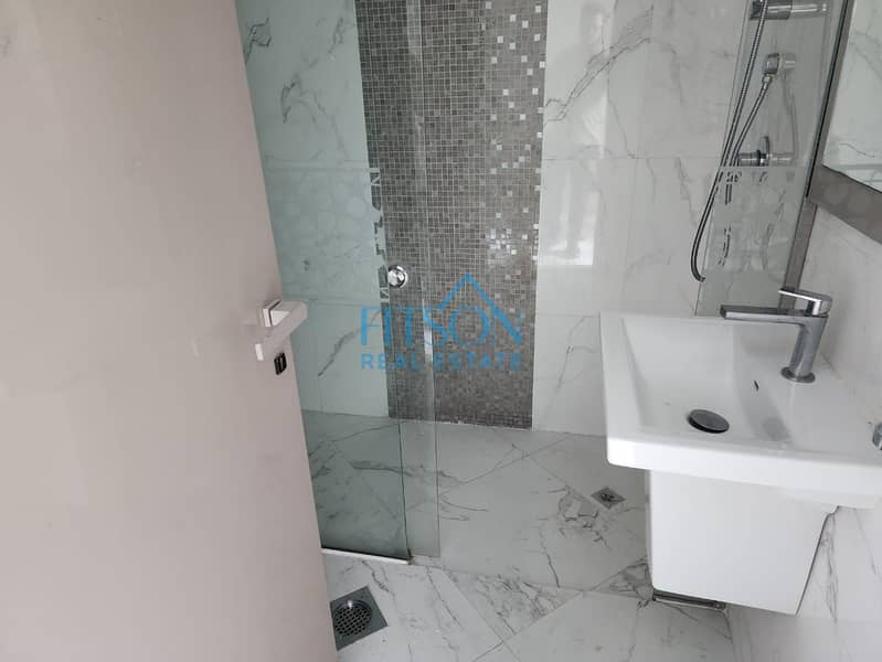 NEARBY METRO | CHILLER FREE | VACANT - Image 14