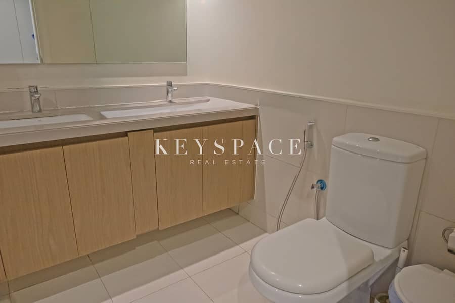 ELEGANT 3BR STACKED HOUSE l GROUND FLOOR UNIT l NEAR TO PARK - Image 14