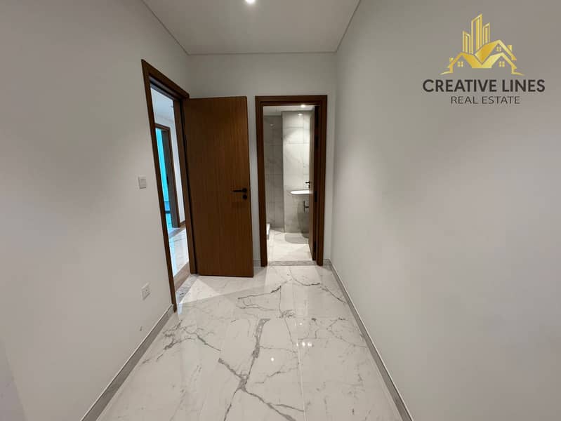 Biggest layout | Luxurious furniture | 3BR Fully Burj Khalifa view - Image 8