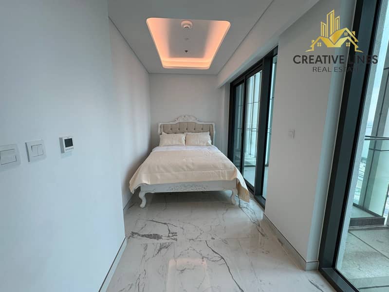 Biggest layout | Luxurious furniture | 3BR Fully Burj Khalifa view - Image 9