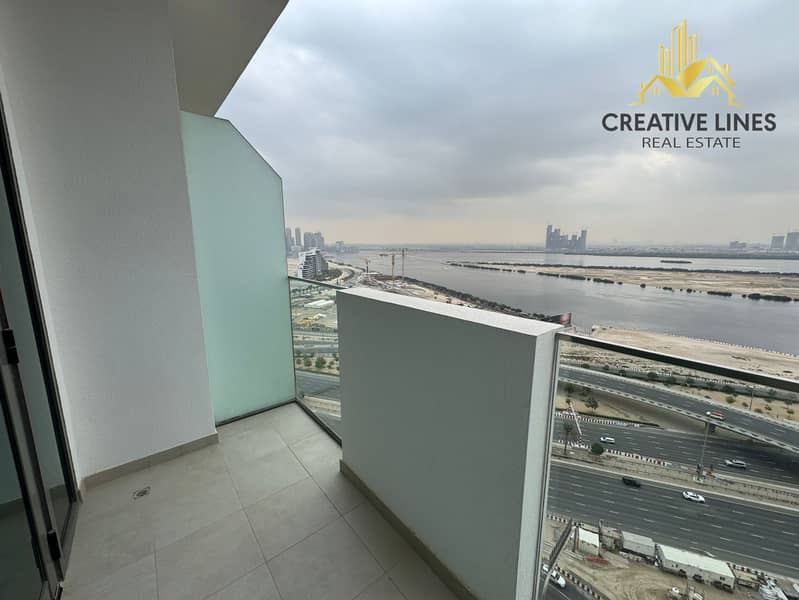 Biggest layout | Luxurious furniture | 3BR Fully Burj Khalifa view - Image 24