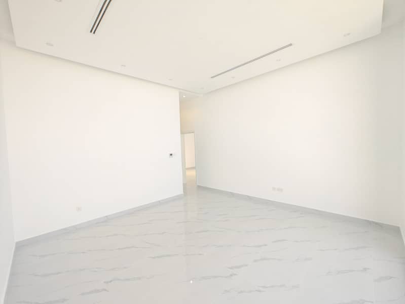 Spacious 5BHK Villa | Maid Room | Al Awir - Image 7