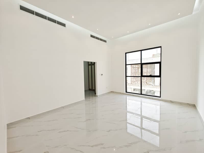 Spacious 5BHK Villa | Maid Room | Al Awir - Image 12