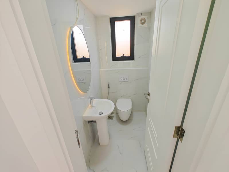 Spacious 5BHK Villa | Maid Room | Al Awir - Image 19